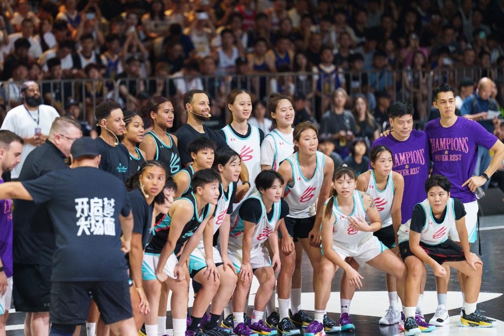 库里第二次, img, 库里亮相重