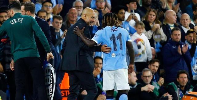 亿元先生, 全场曼联控