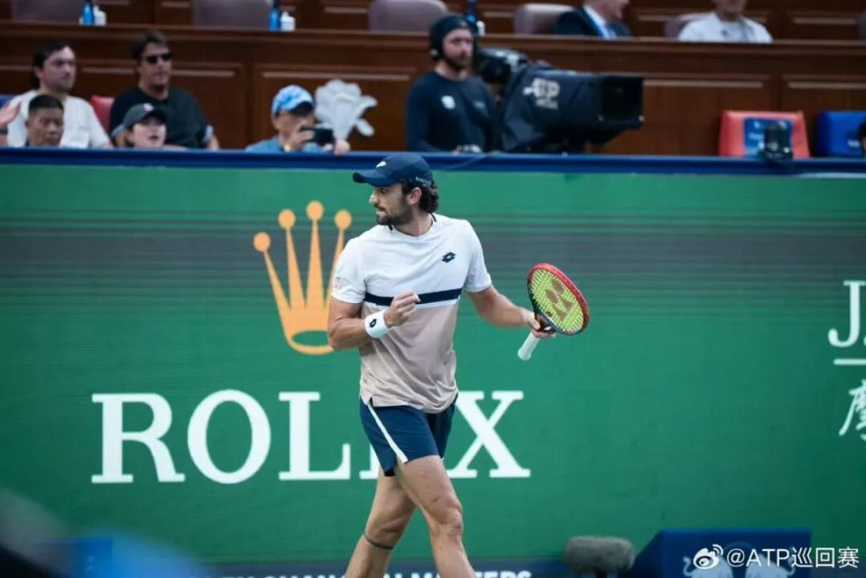 甚至无法确, 共同上演了 甚至无法确, 共同上演了